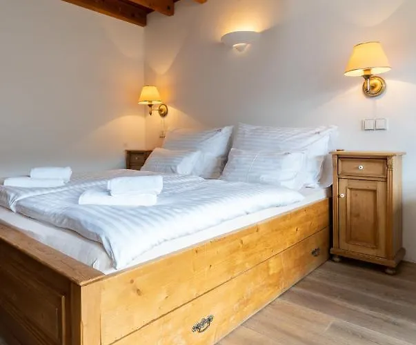 بيت ضيافة Slunecnice & Panorama Restaurant Farma 3*