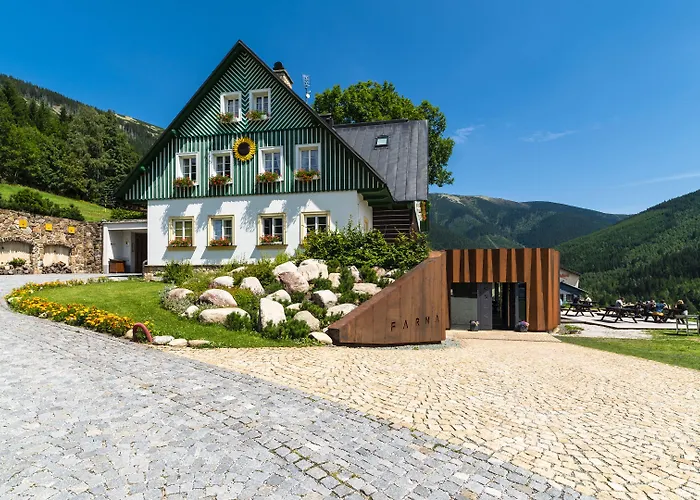 Gasthuis Slunecnice & Panorama Restaurant Farma Špindlerŭv Mlýn