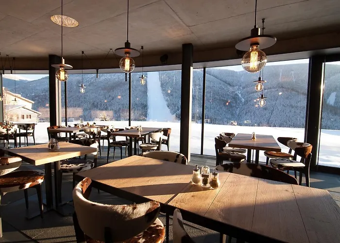 Slunecnice & Panorama Restaurant Farma Špindlerŭv Mlýn