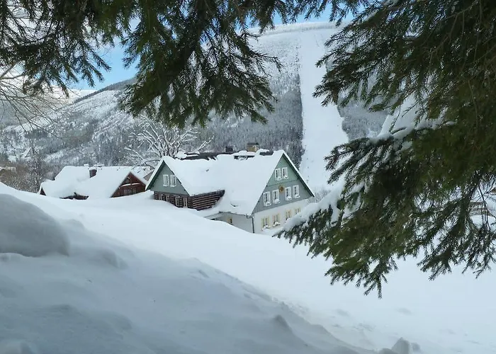 بيت ضيافة Slunecnice & Panorama Restaurant Farma