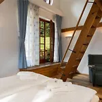 Gasthof Slunecnice & Panorama Restaurant Farma 3*