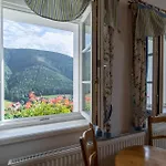 Slunecnice & Panorama Restaurant Farma Gasthof Špindlerŭv Mlýn