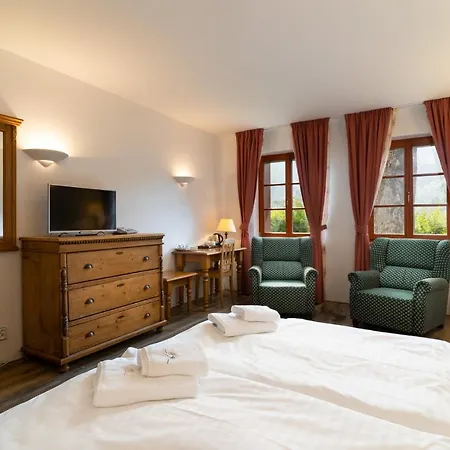 Guest house Pension Slunecnice & Panorama Restaurace Farma Spindleruv Mlyn