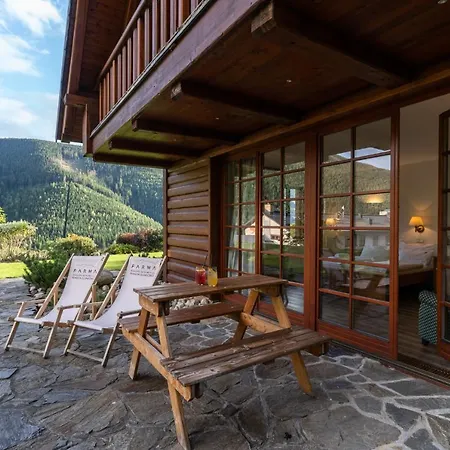 Pension Slunecnice & Panorama Restaurant Farma 3*