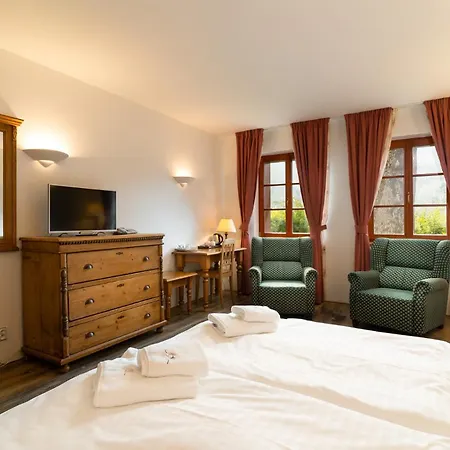 Pension Slunecnice & Panorama Restaurant Farma