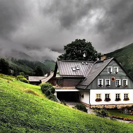 Slunečnice&panorama Restaurant Farma Maison d'hôtes Špindlerŭv Mlýn