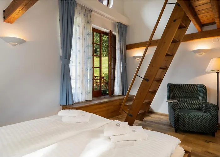 招待所 Slunecnice & Panorama Restaurant Farma 3*