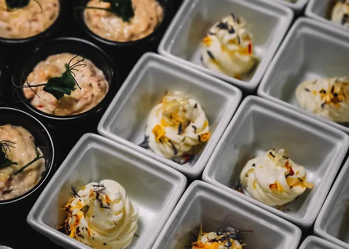 Slunecnice & Panorama Restaurant Farma