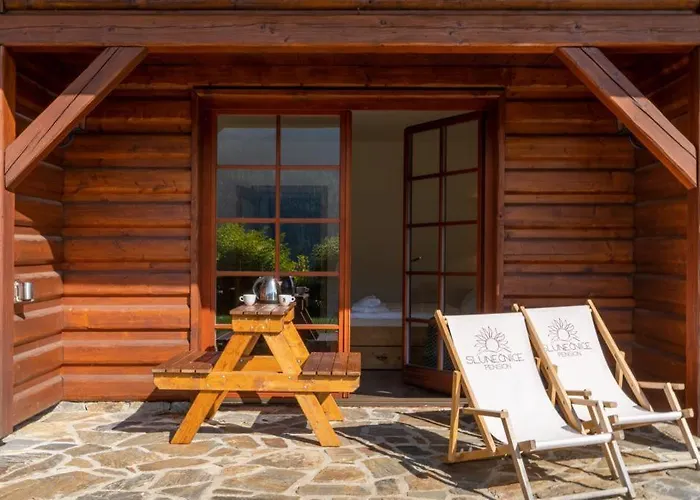 Slunecnice & Panorama Restaurant Farma 3*