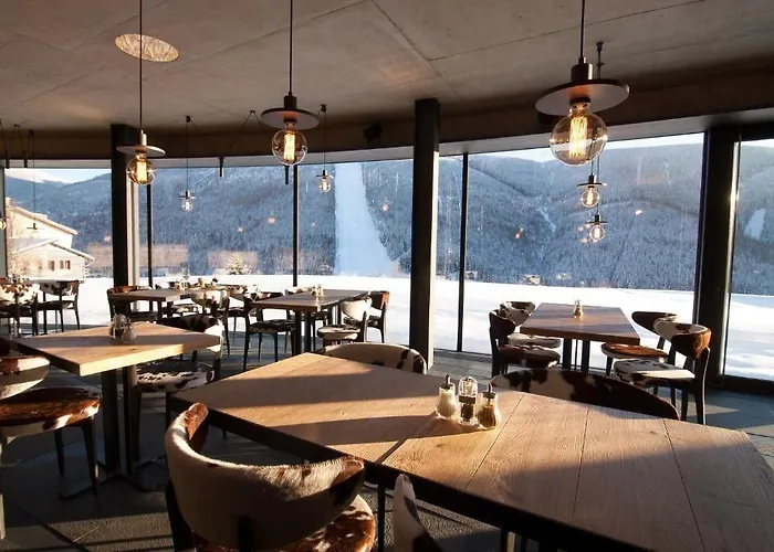 Slunecnice & Panorama Restaurant Farma Шпіндлерув-Млин