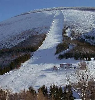 Slunecnice & Panorama Restaurant Farma 3*